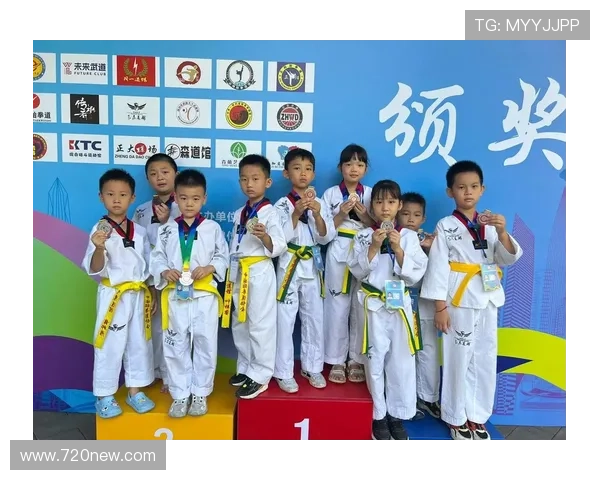 跆拳道比赛中的战术运用与技术分析:提升实战应对能力的关键策略探讨